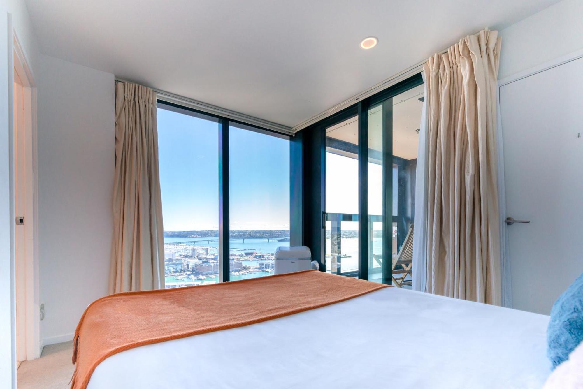 Апартаменты Magnificent Skytower, Sea, Habour View In Cbd Окленд Экстерьер фото